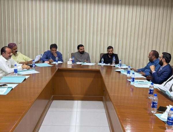 مارکیٹ کمیٹی کراچی کے چیئرمین علی زمان جوکھیو کی زیرِ صدارت رمضان المبارک کی آمد کے سلسلے میں ایک اہم اجلاس منعقد ہوا۔